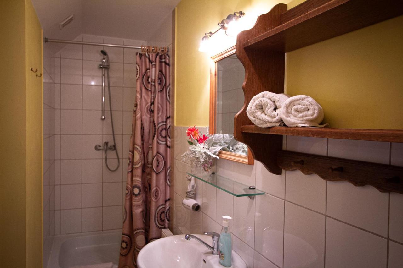 Ezera Maja Hotel Liepāja Buitenkant foto